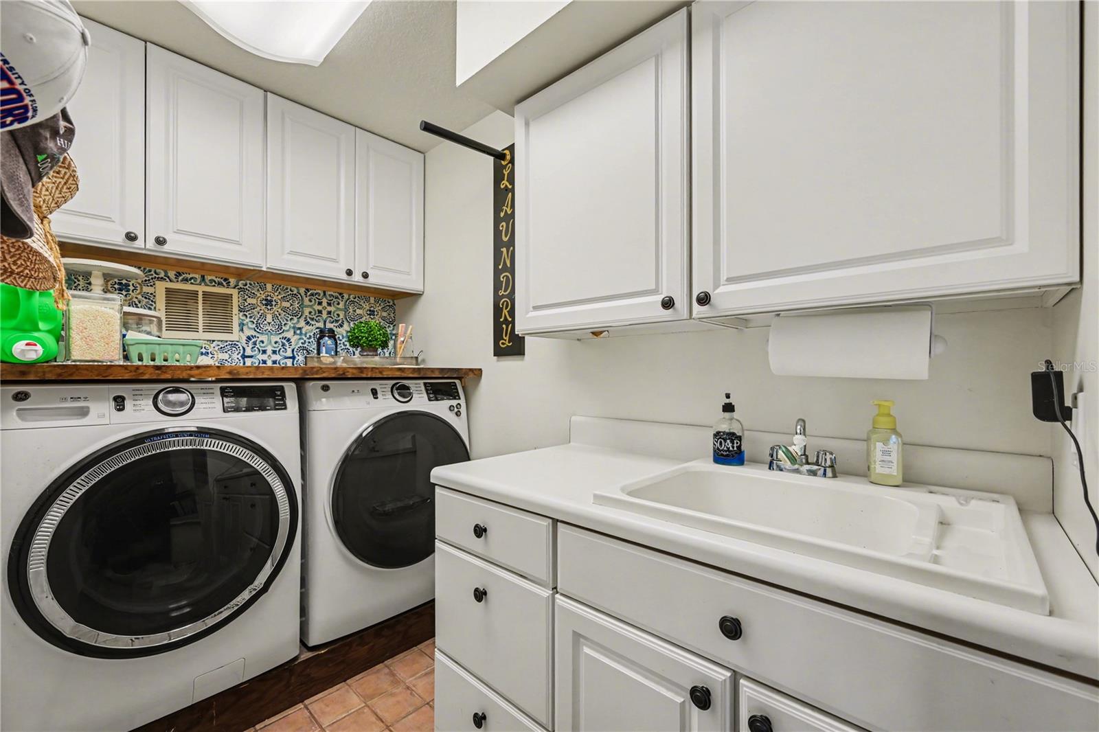 Image 34 of 43 For 3900 Hidden Hills Drive