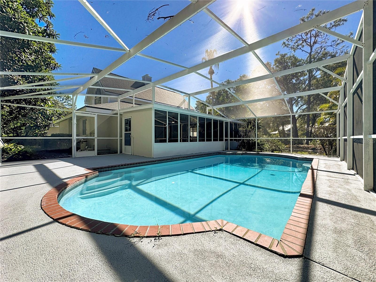 Image 11 of 83 For 506 Oakland Terrace