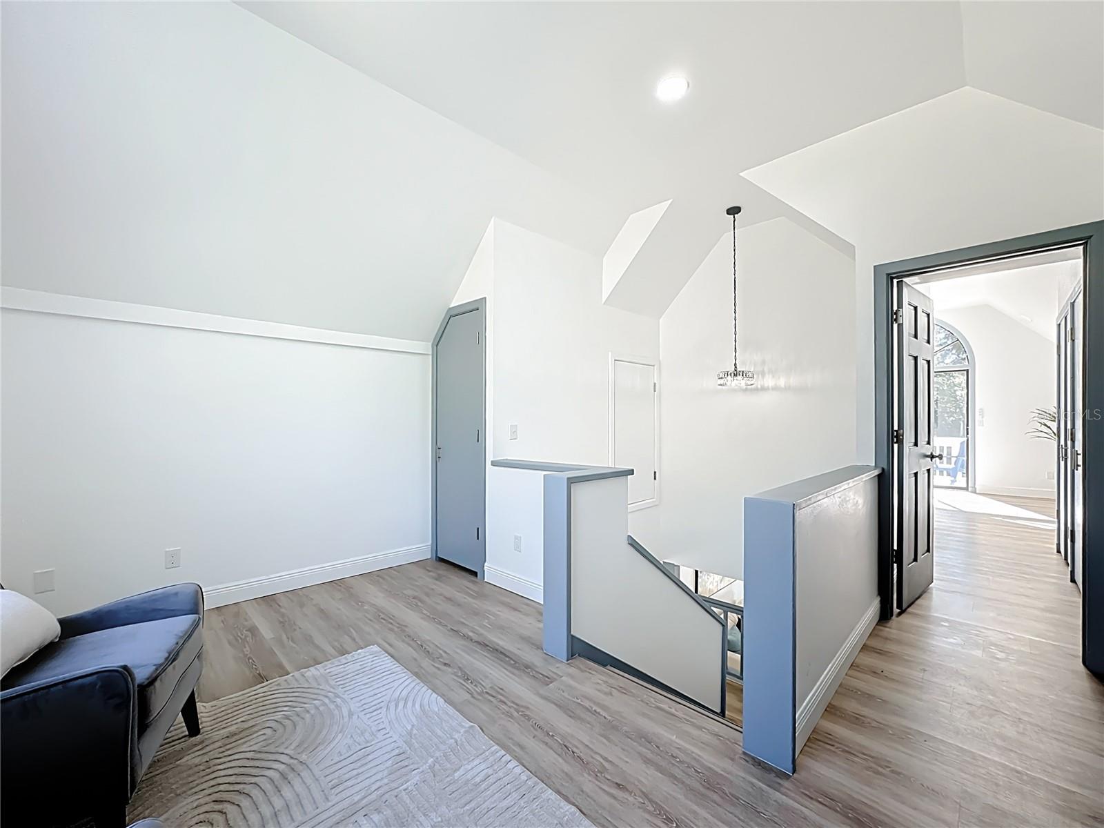 Image 32 of 83 For 506 Oakland Terrace