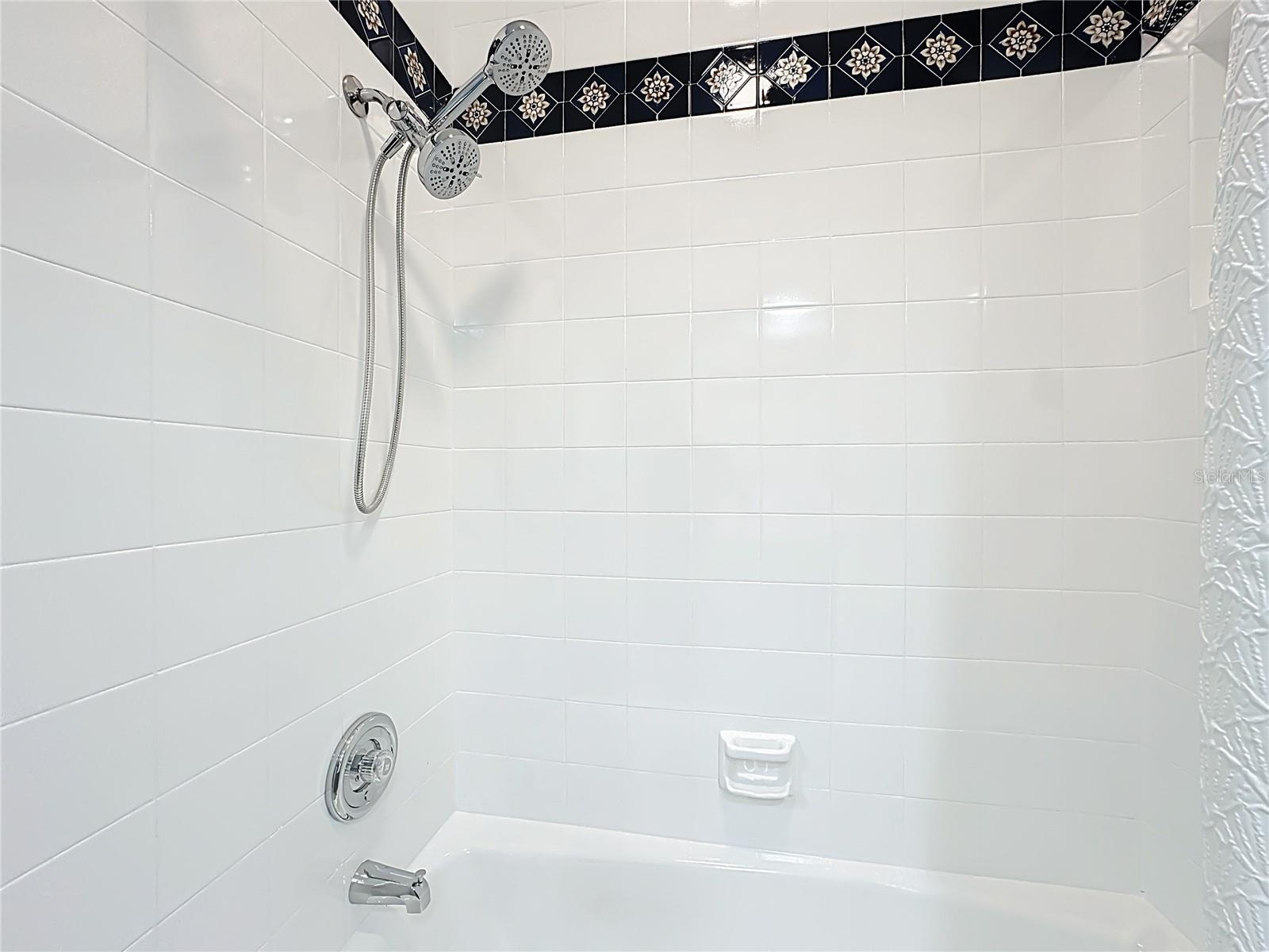 Image 36 of 83 For 506 Oakland Terrace