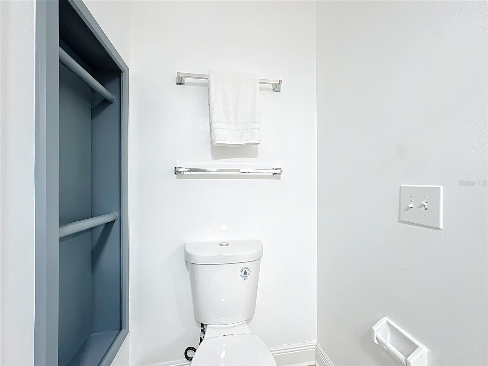 Image 37 of 83 For 506 Oakland Terrace