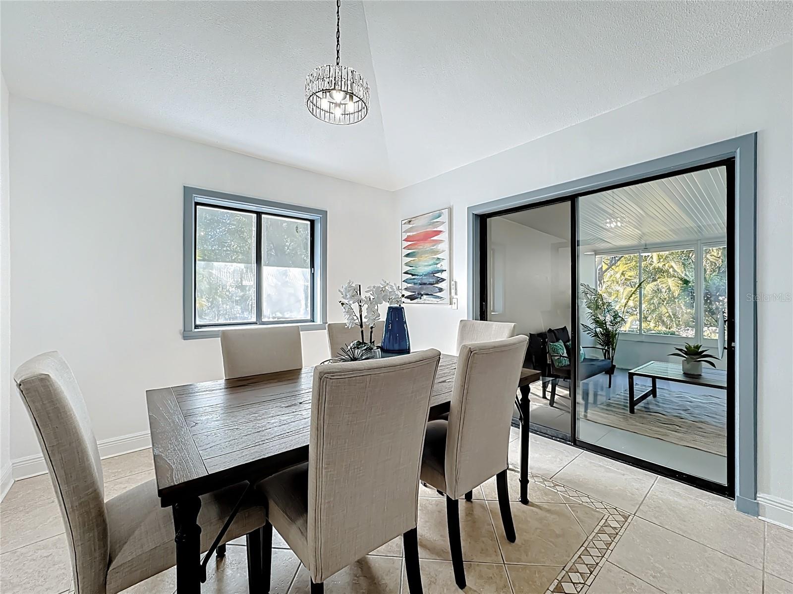 Image 61 of 83 For 506 Oakland Terrace