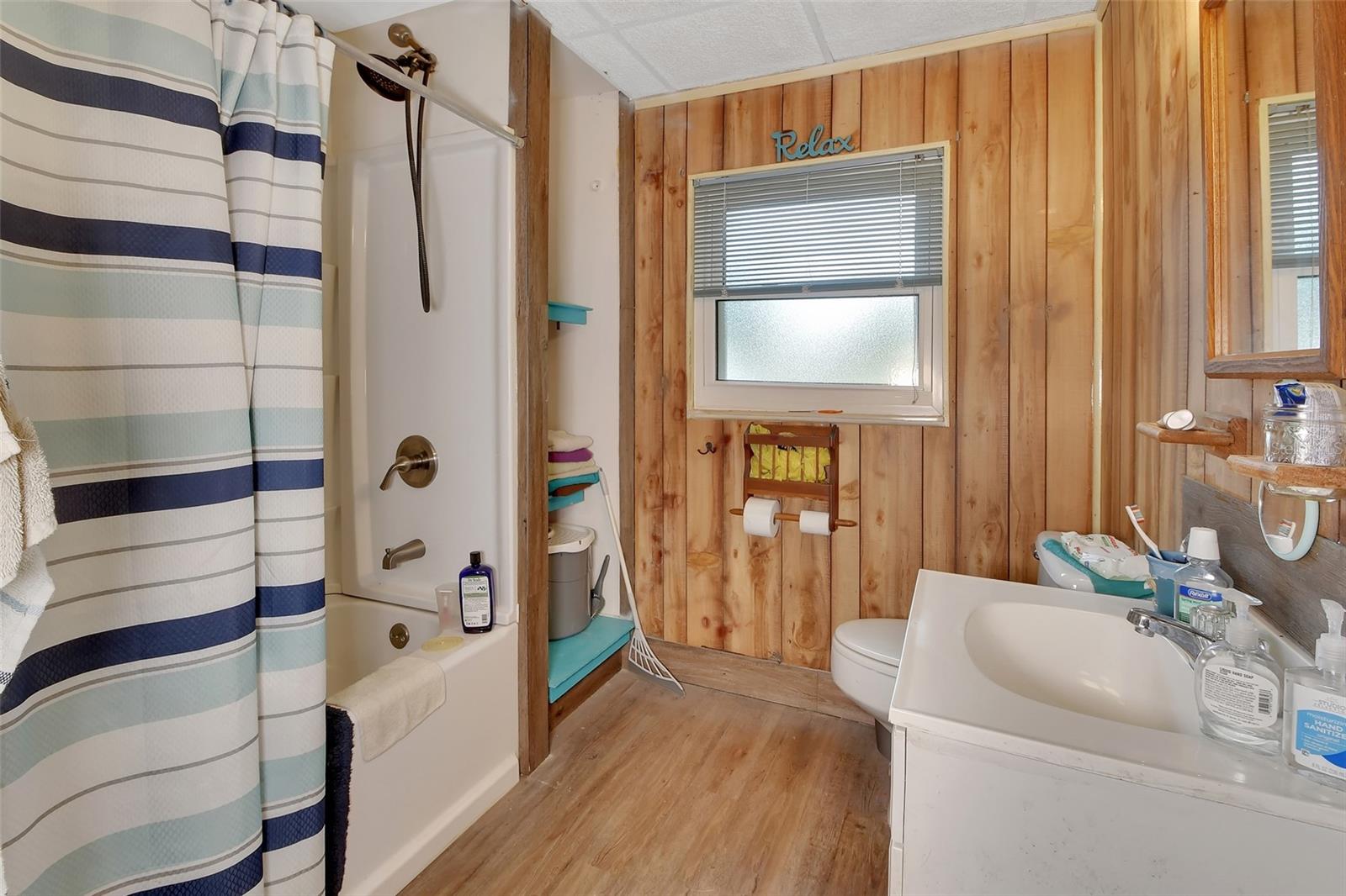 Image 15 of 42 For 25801 Blue Lakes Drive