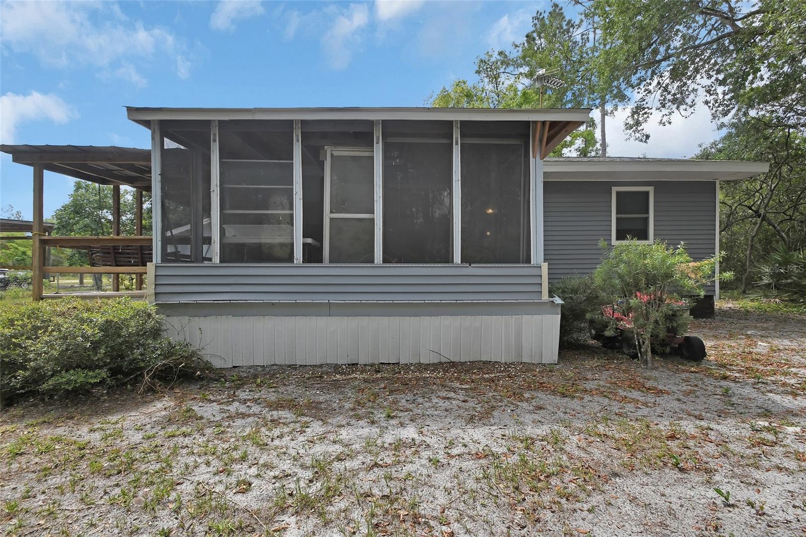 Image 24 of 42 For 25801 Blue Lakes Drive