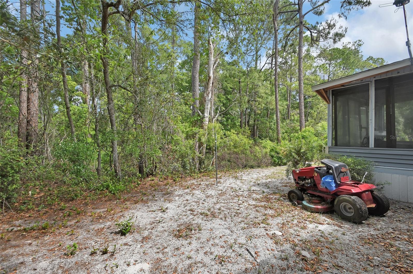 Image 25 of 42 For 25801 Blue Lakes Drive