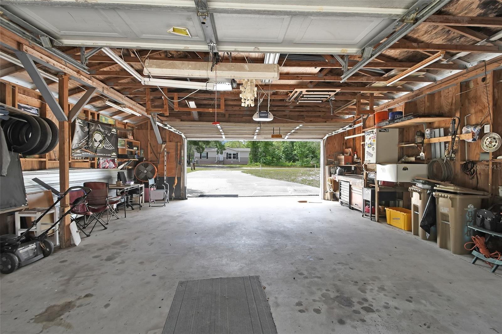 Image 31 of 42 For 25801 Blue Lakes Drive