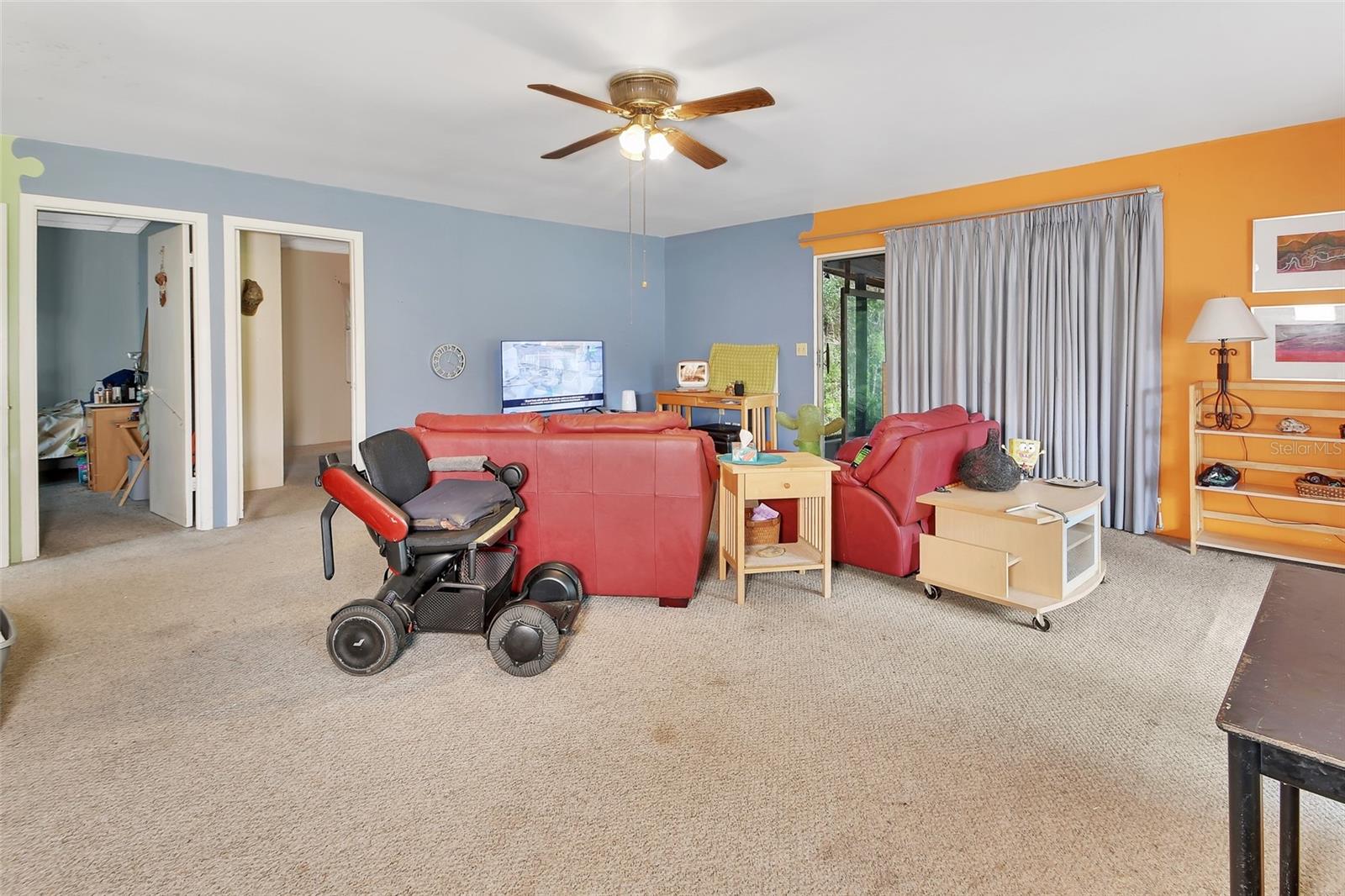 Image 5 of 42 For 25801 Blue Lakes Drive