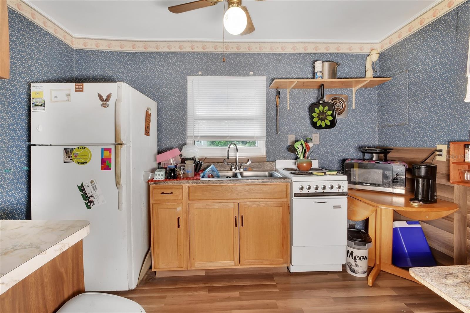 Image 9 of 42 For 25801 Blue Lakes Drive