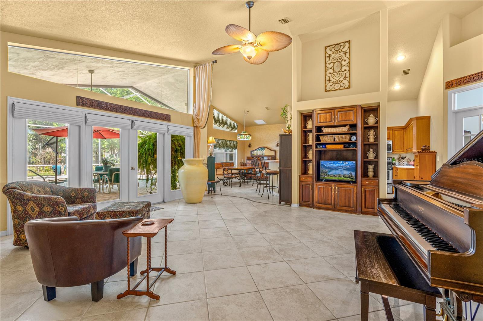 Image 19 of 68 For 3722 Longford Circle