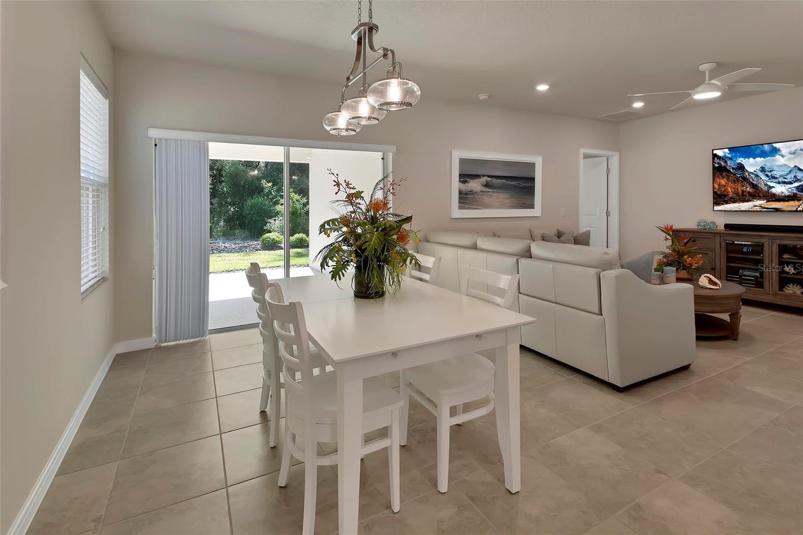 Listing photo id 16 for 2132 Canopy Terrace Boulevard