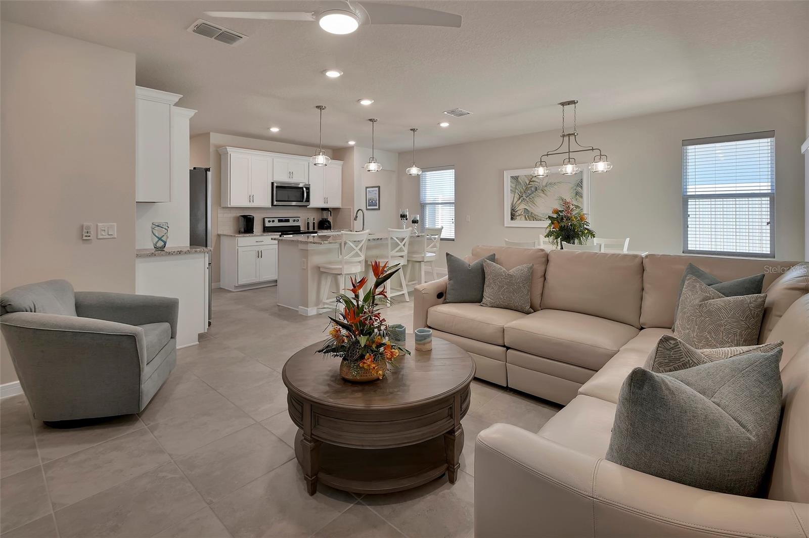 Listing photo id 18 for 2132 Canopy Terrace Boulevard