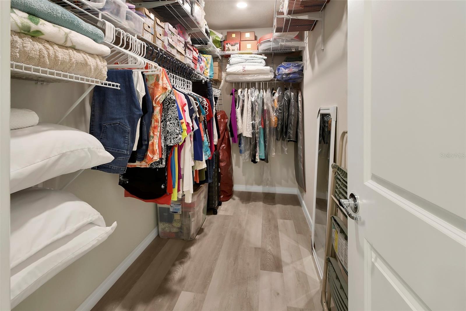 Listing photo id 27 for 2132 Canopy Terrace Boulevard