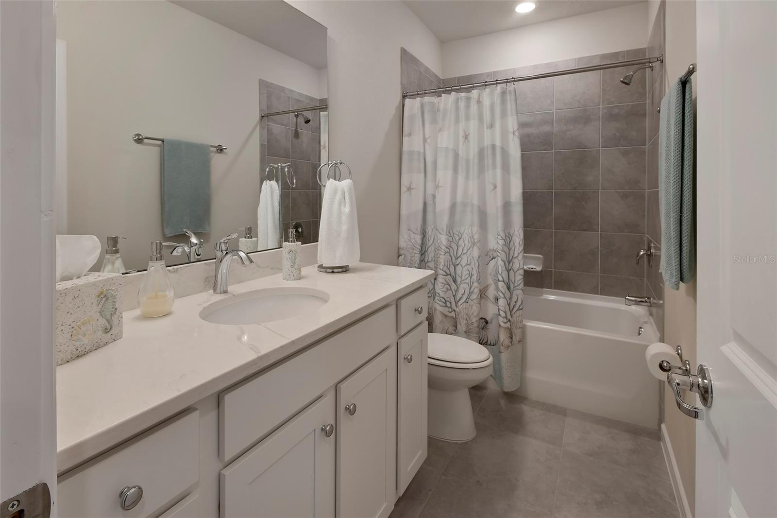 Listing photo id 30 for 2132 Canopy Terrace Boulevard