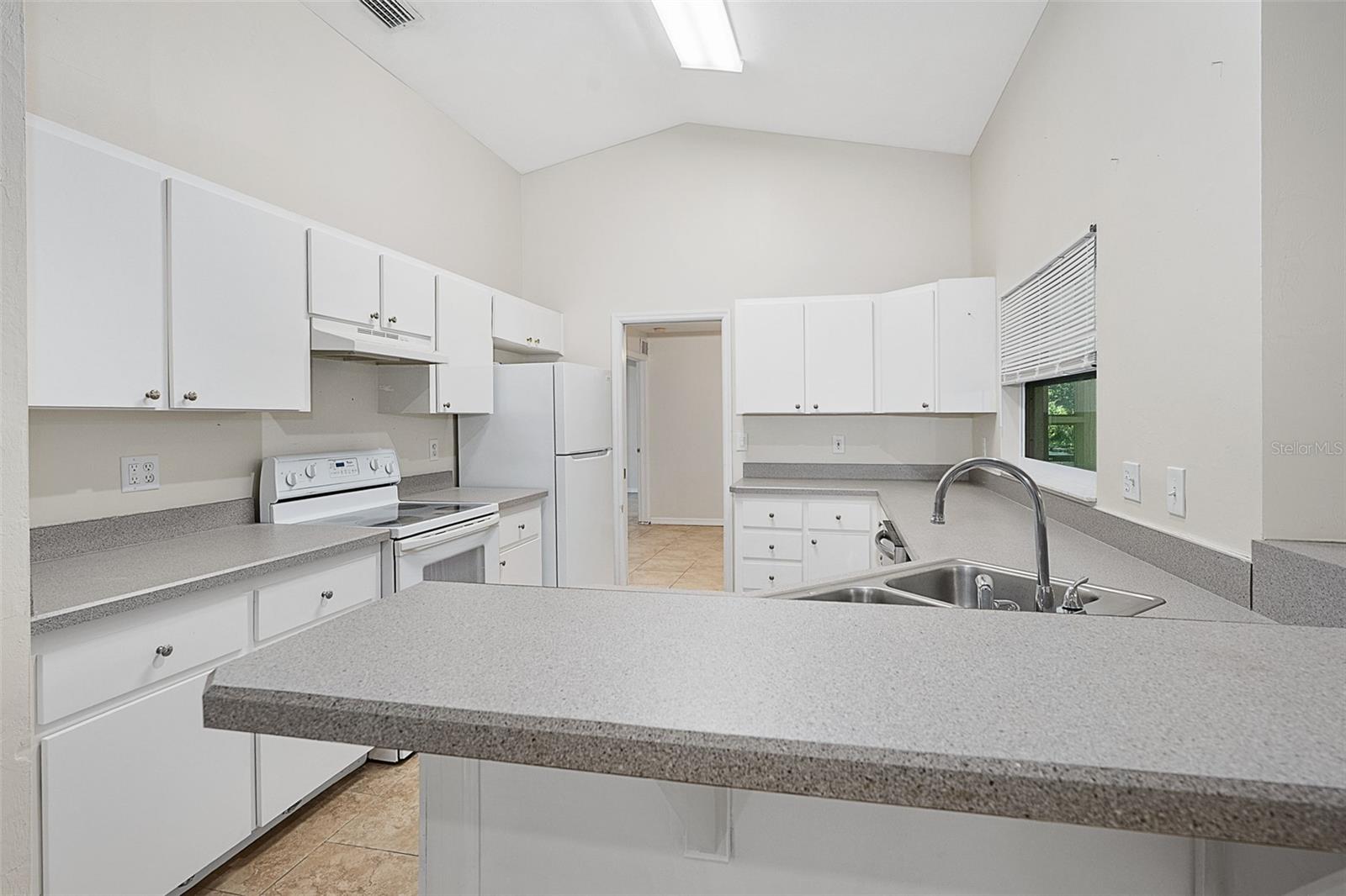 Image 17 of 41 For 6 Big Horn Place