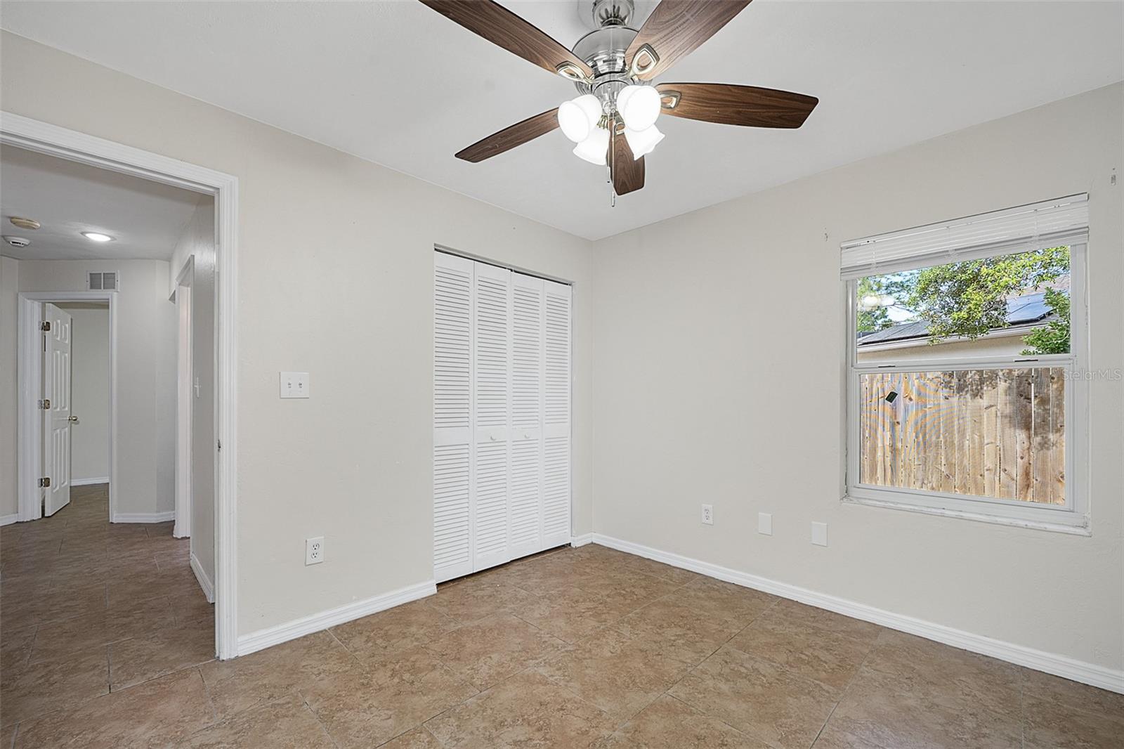Image 30 of 41 For 6 Big Horn Place