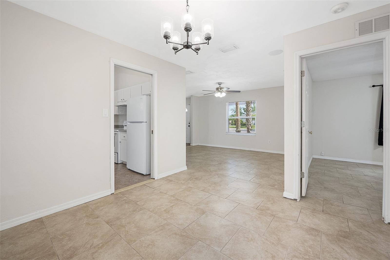 Image 7 of 41 For 6 Big Horn Place