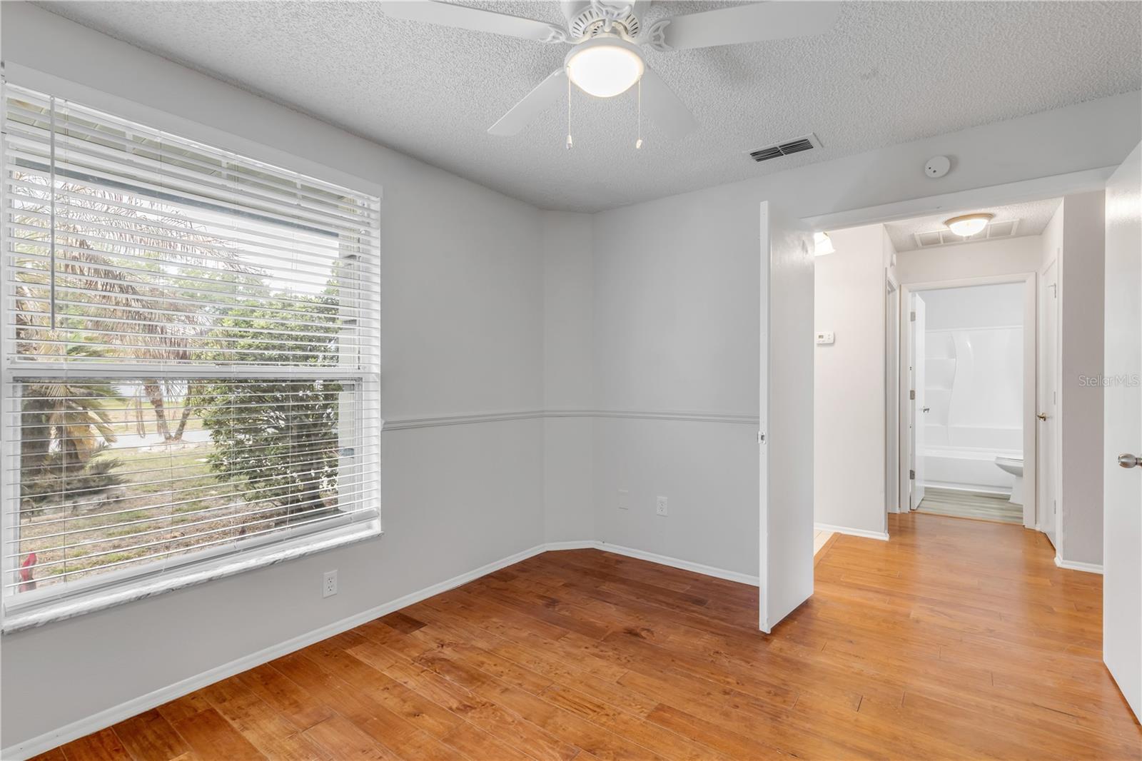 Image 4 of 33 For 1517 Crawford Drive