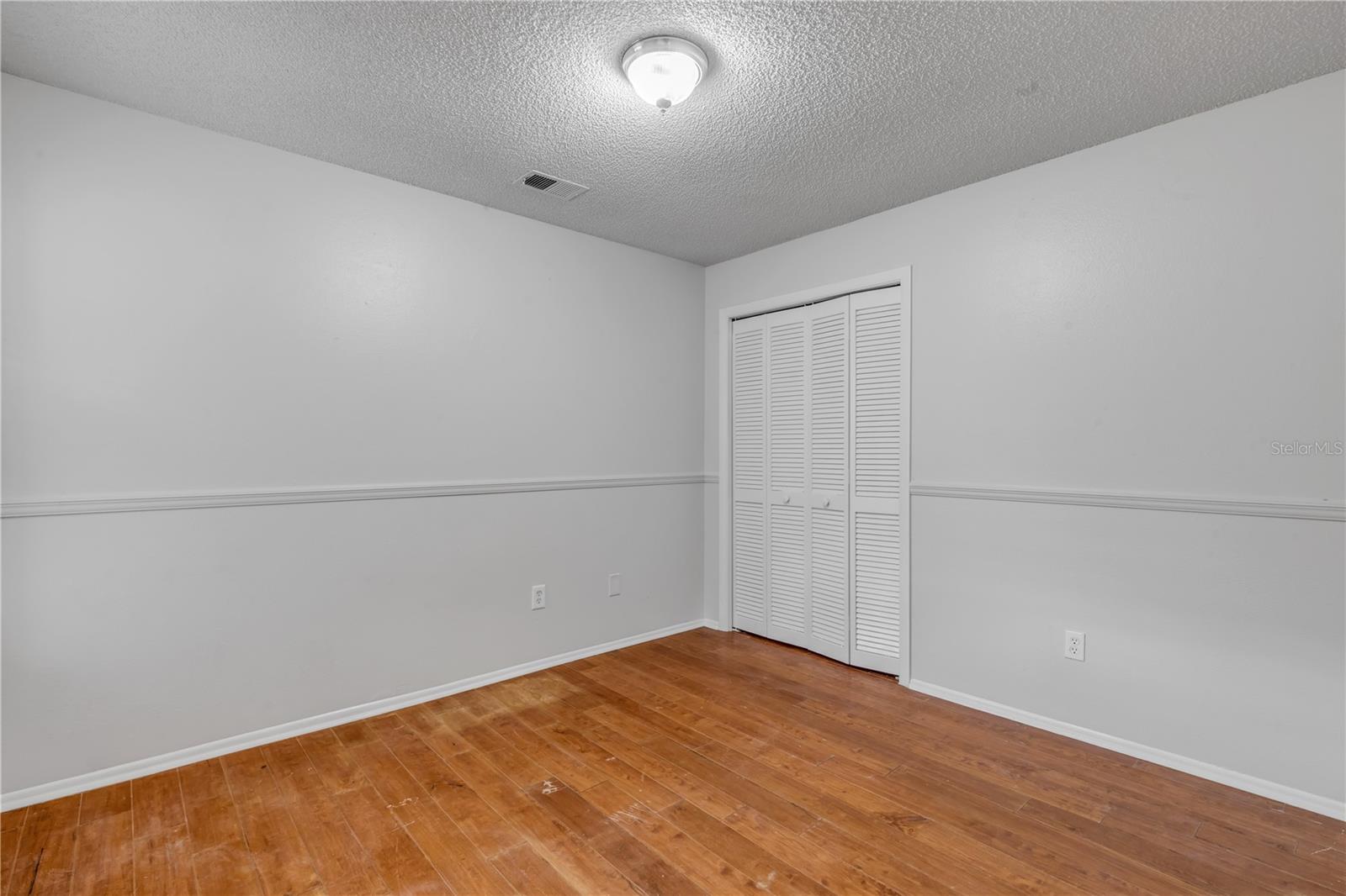Image 8 of 33 For 1517 Crawford Drive