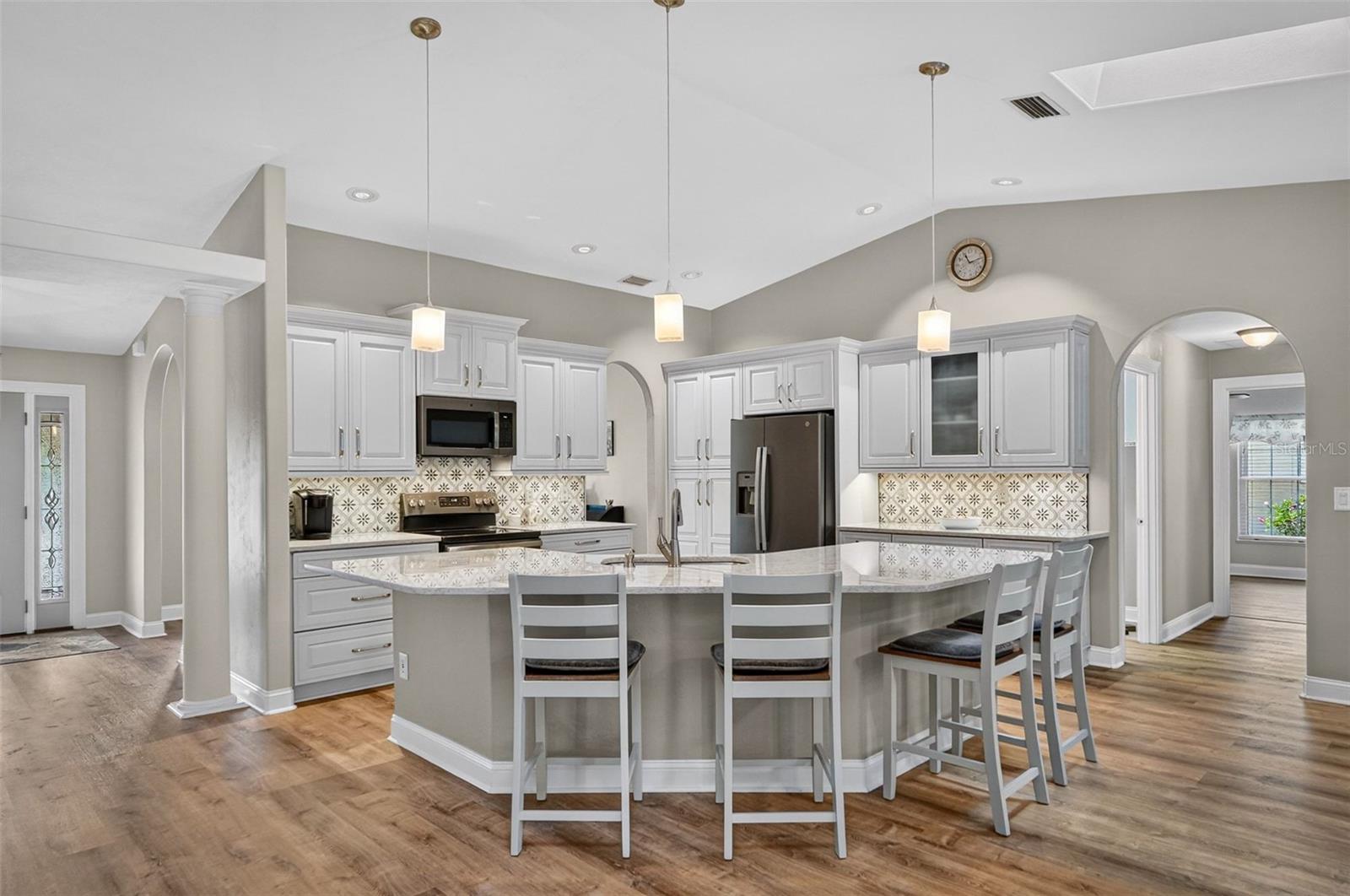 Image 16 of 47 For 6096 Pheasant Ridge Drive