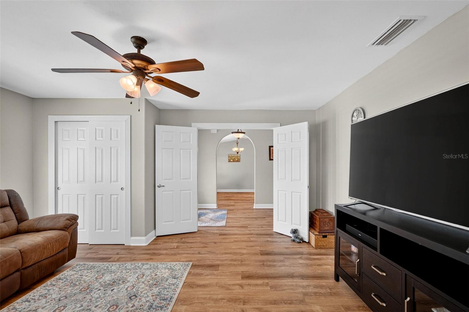 Image 35 of 47 For 6096 Pheasant Ridge Drive