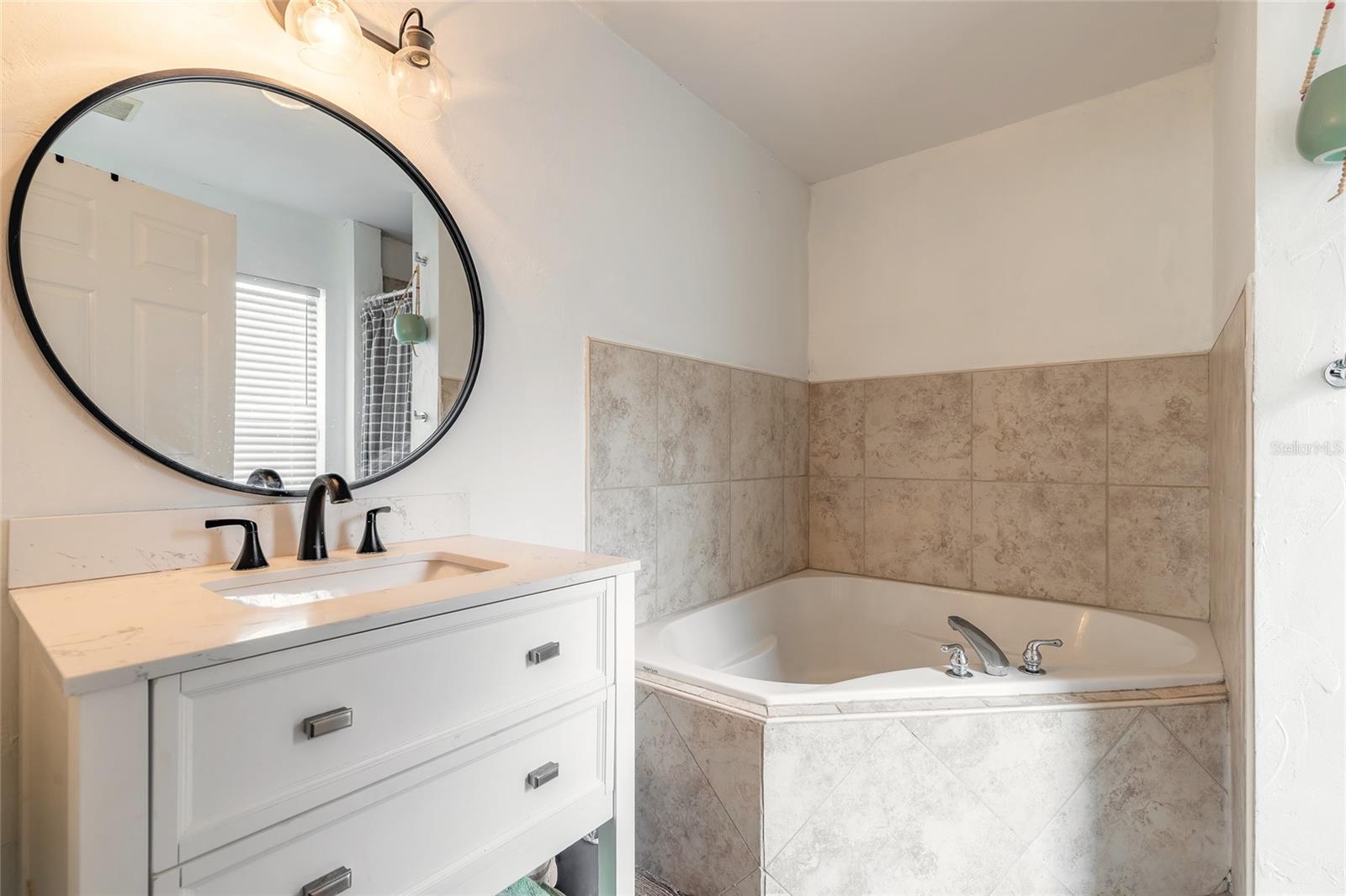 Image 13 of 34 For 1031 Walts Avenue