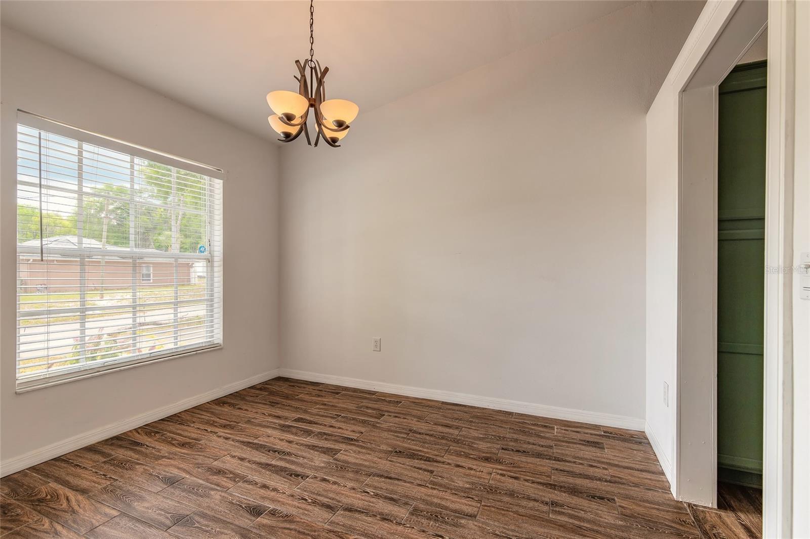 Image 4 of 34 For 1031 Walts Avenue