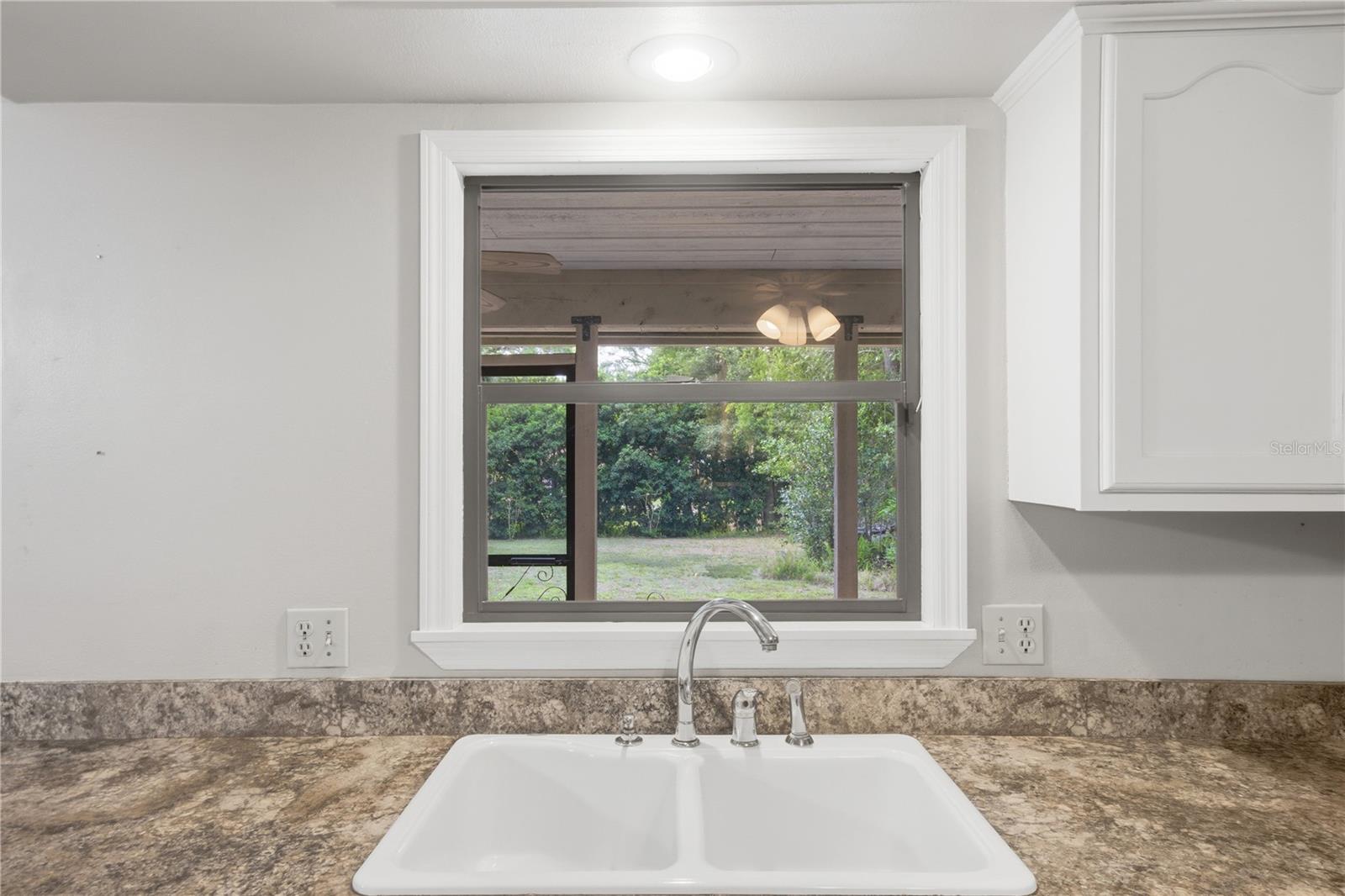 Image 19 of 35 For 544 Black Ironwood Drive