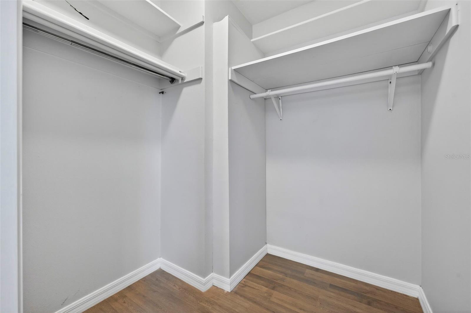 Image 32 of 41 For 2272 Kent Road
