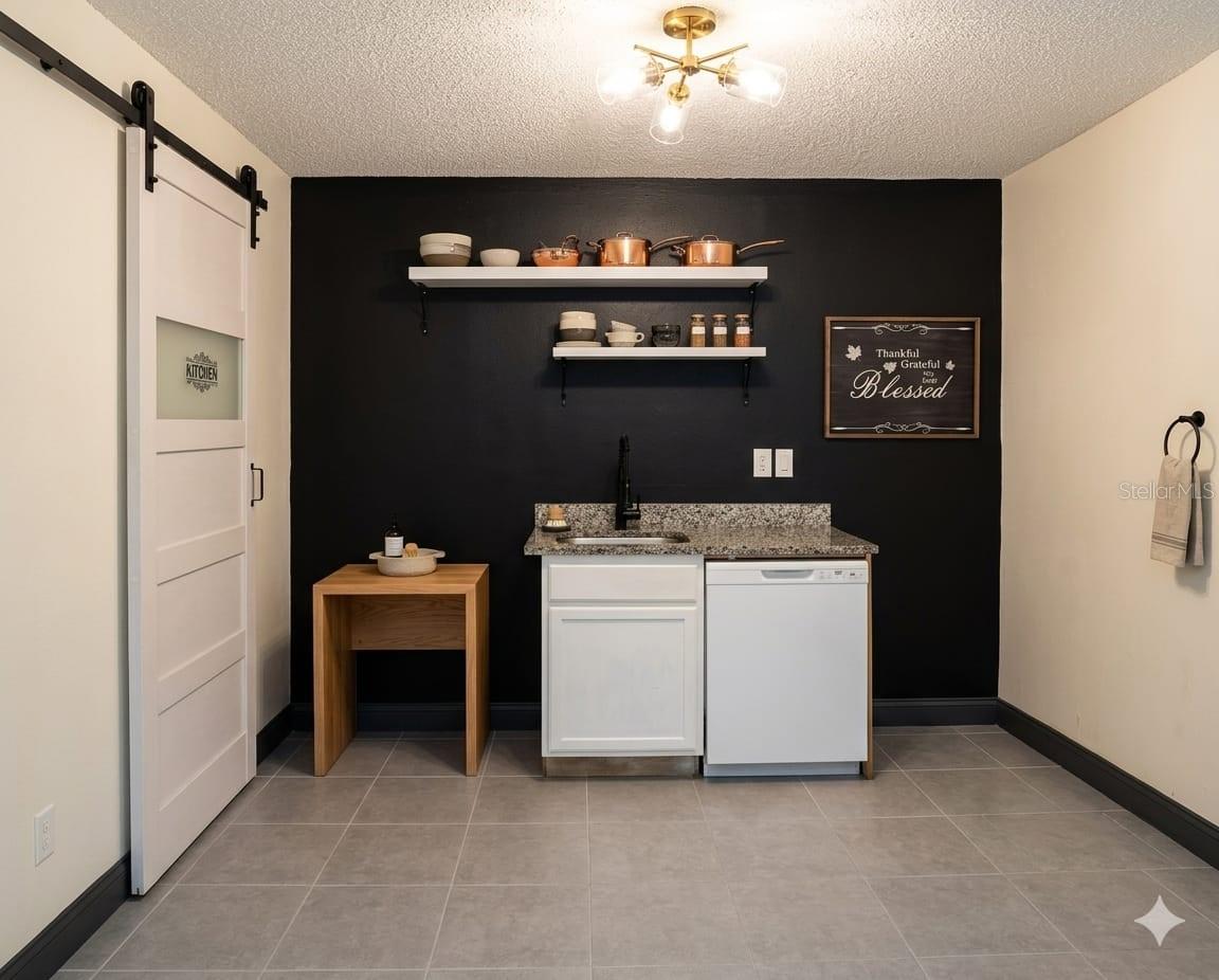 Image 4 of 6 For 7667 Gramercy Drive