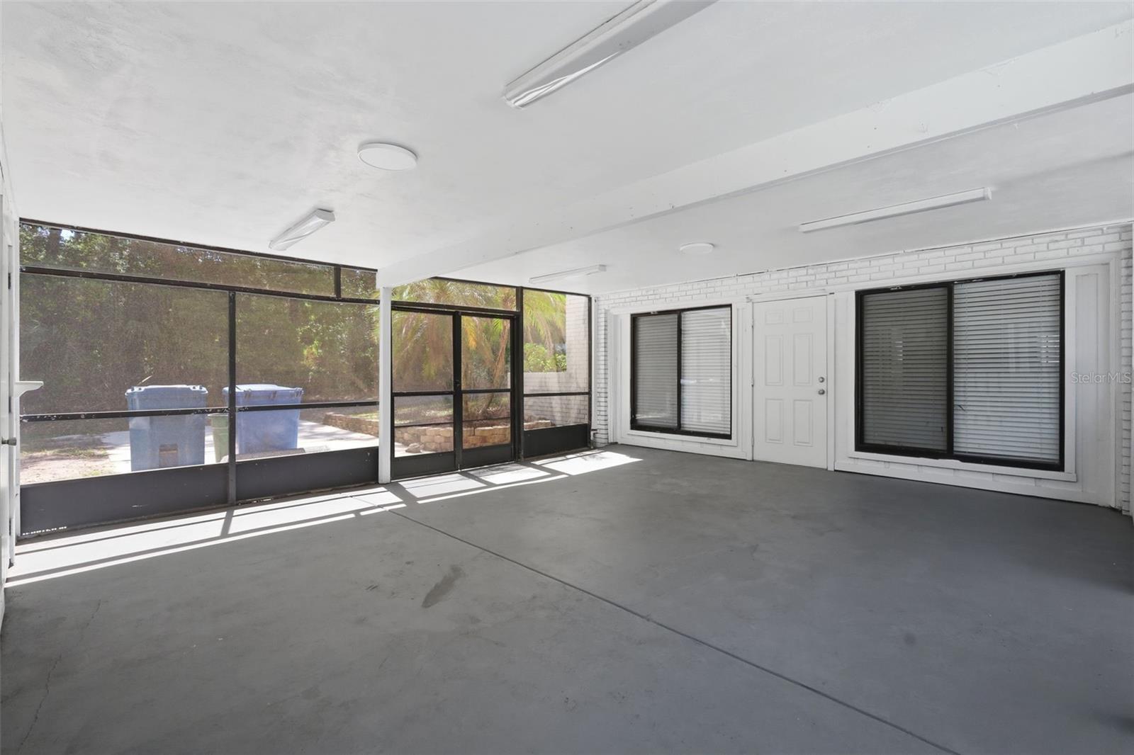 Image 43 of 59 For 155 Country Circle Drive E