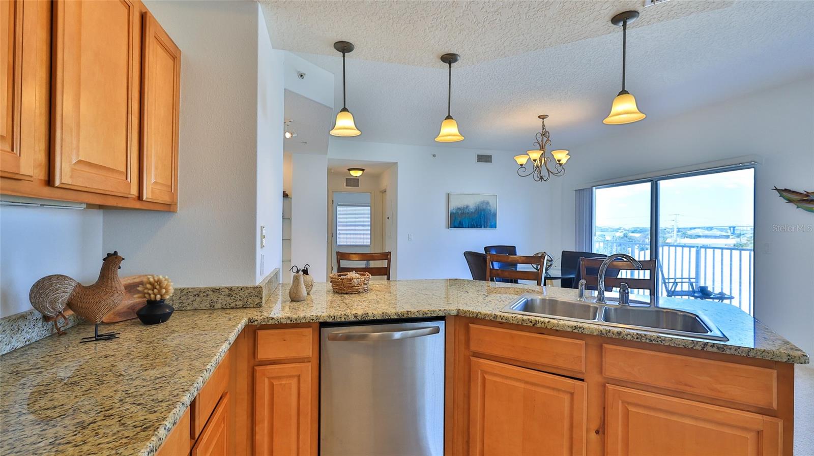 Image 8 of 40 For 3756 Atlantic Avenue 201
