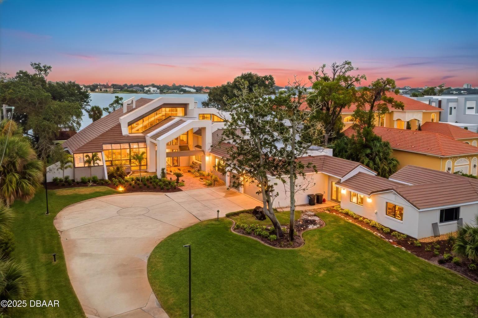 Listing Details for 763 Beach Street, ORMOND BEACH, FL 32174