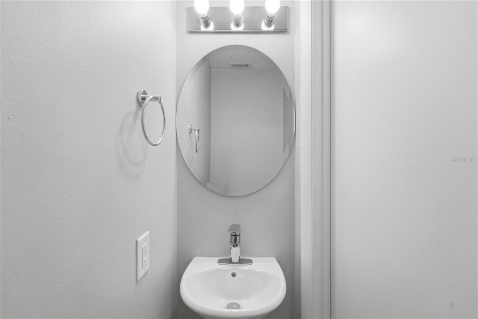 Image 20 of 38 For 65 Community Dr