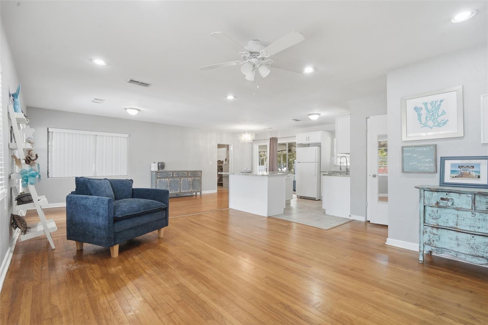 Image 4 of 38 For 65 Community Dr
