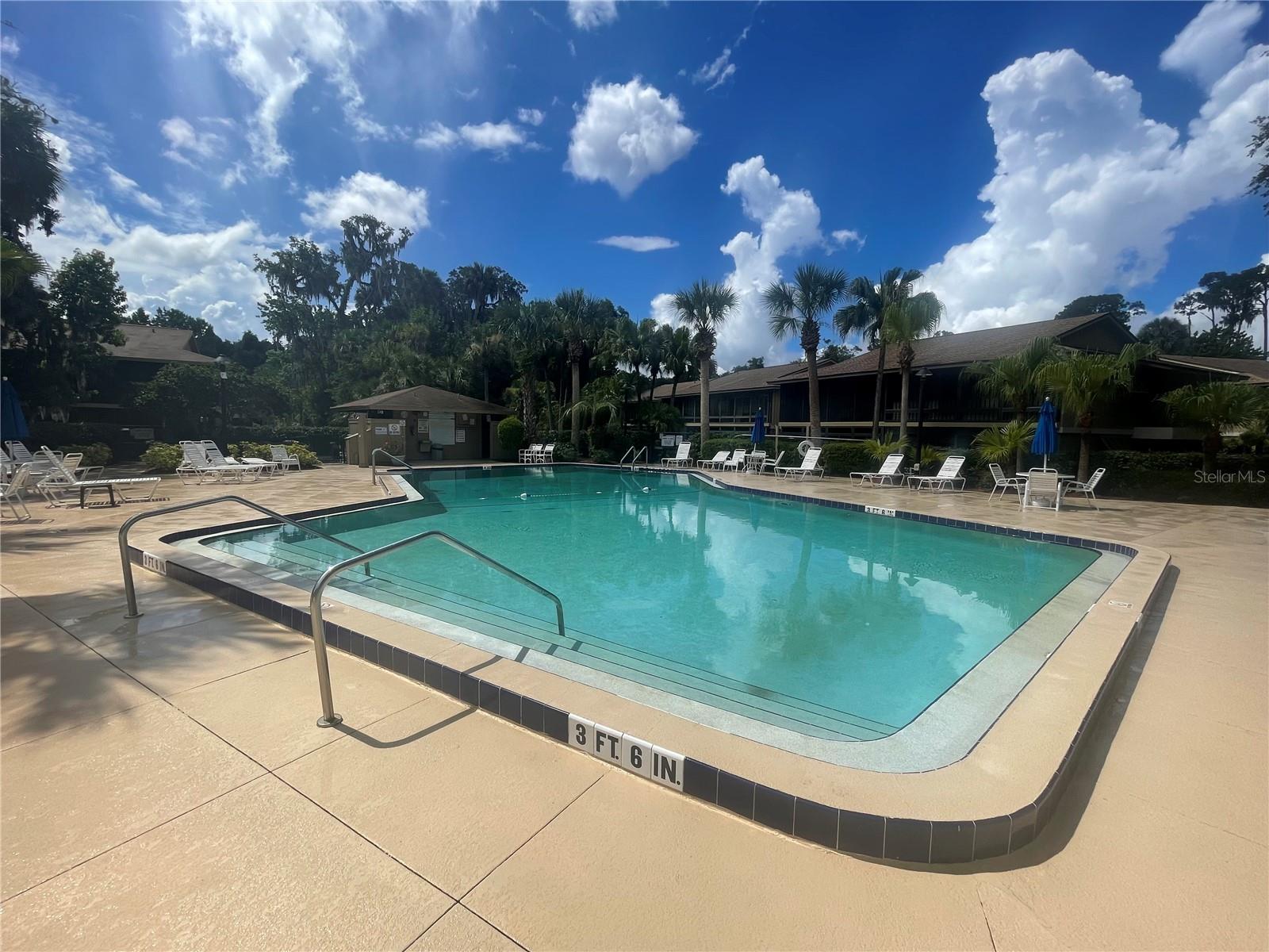 Image 17 of 28 For 120 Hibiscus Woods Court 9b