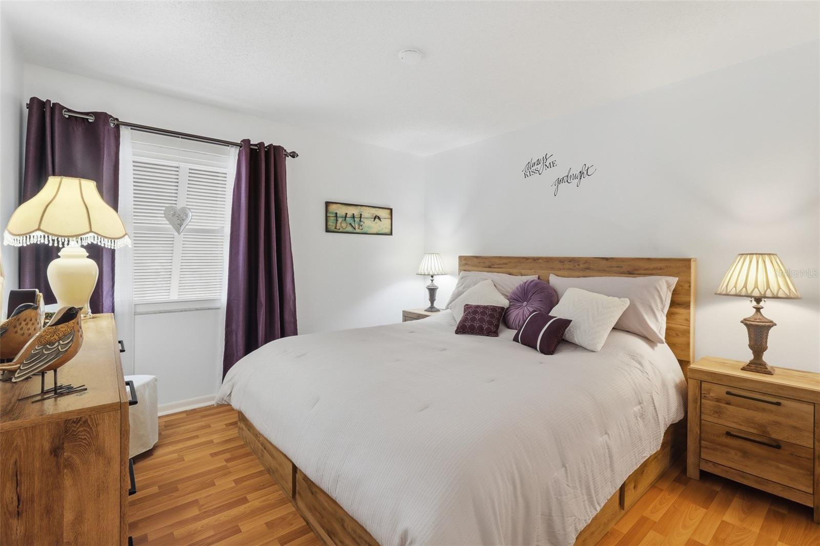 Image 4 of 28 For 120 Hibiscus Woods Court 9b