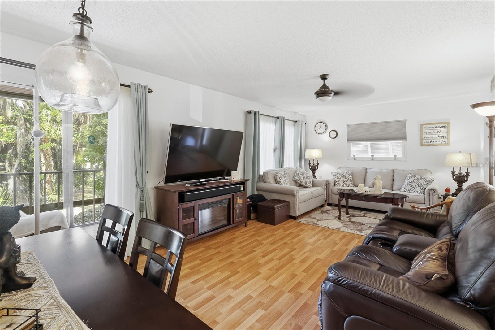 Image 9 of 28 For 120 Hibiscus Woods Court 9b