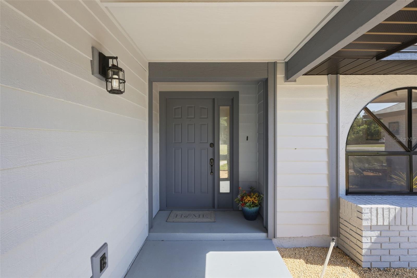 Image 14 of 39 For 168 Community Drive