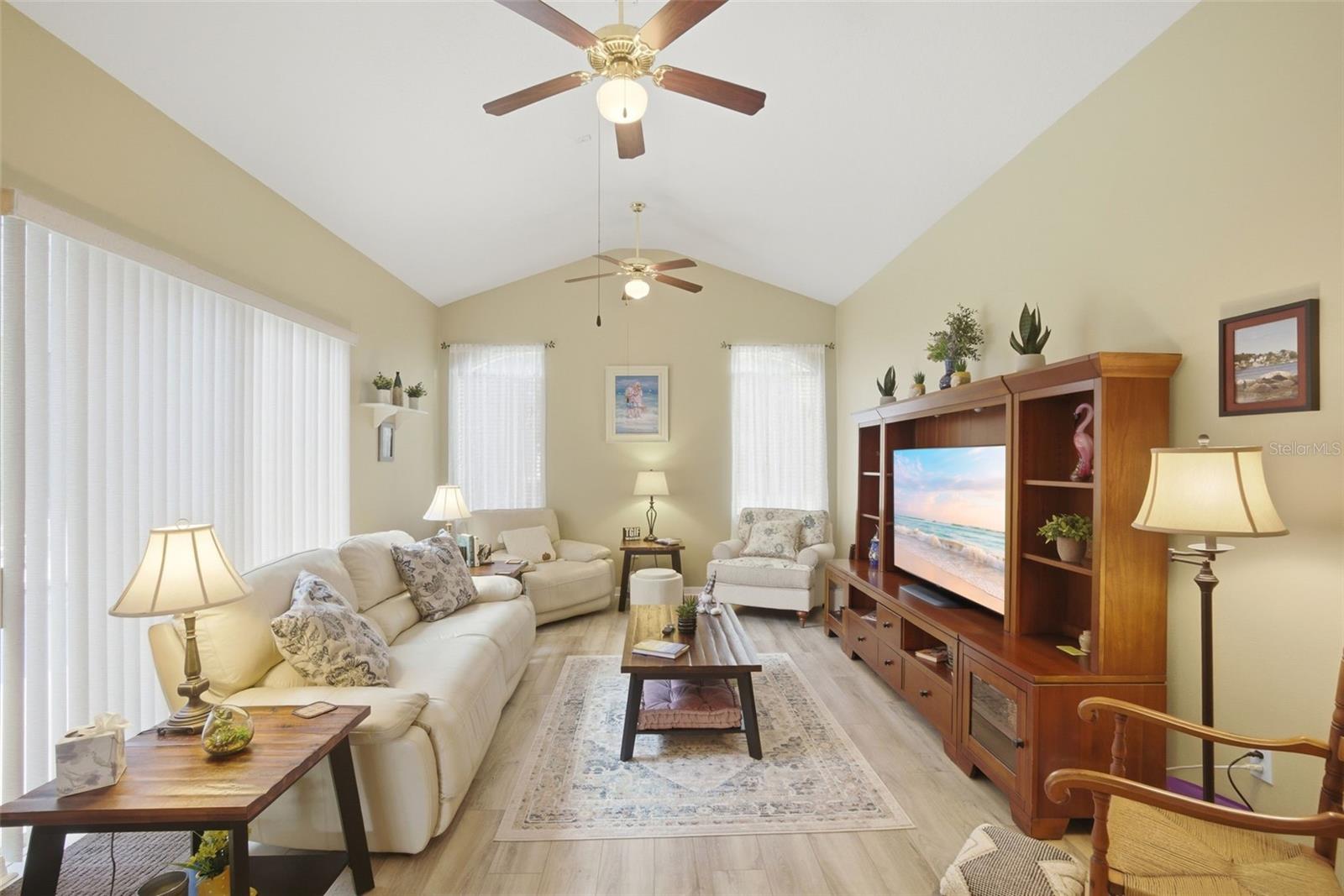 Image 14 of 40 For 1480 Robinwood Drive