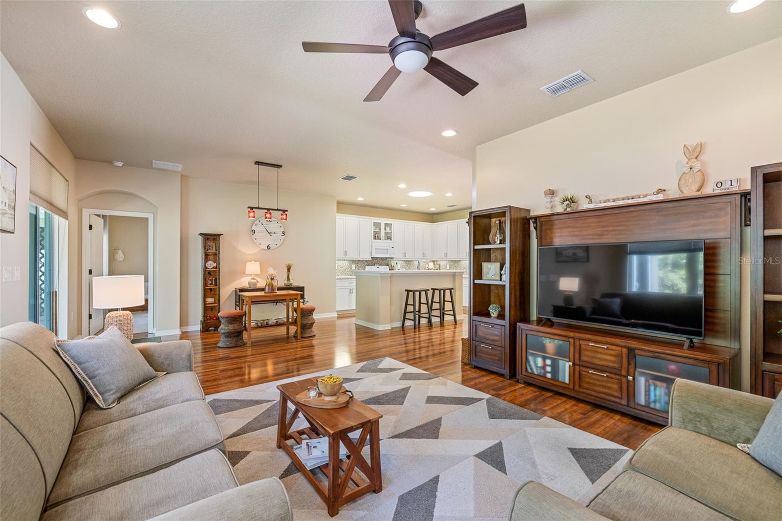Image 12 of 44 For 1235 Cap Diville Avenue
