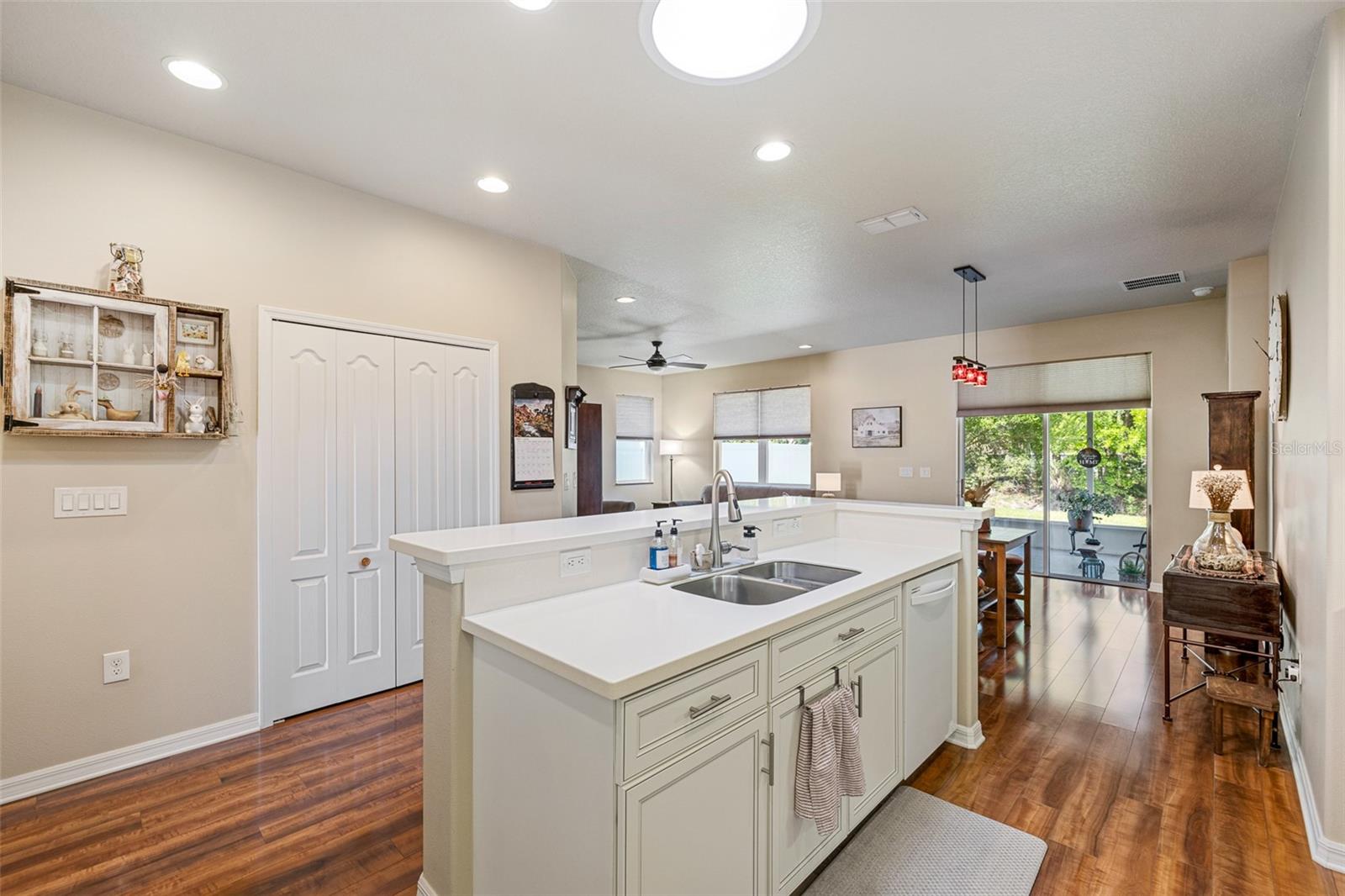 Image 6 of 44 For 1235 Cap Diville Avenue
