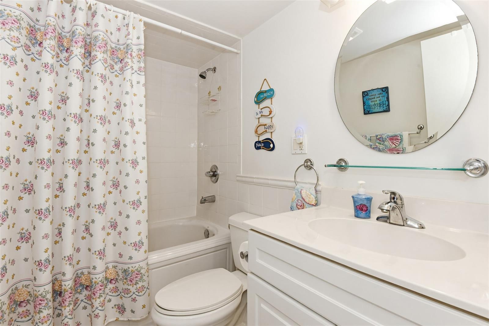 Image 33 of 60 For 1601 Central Avenue 801