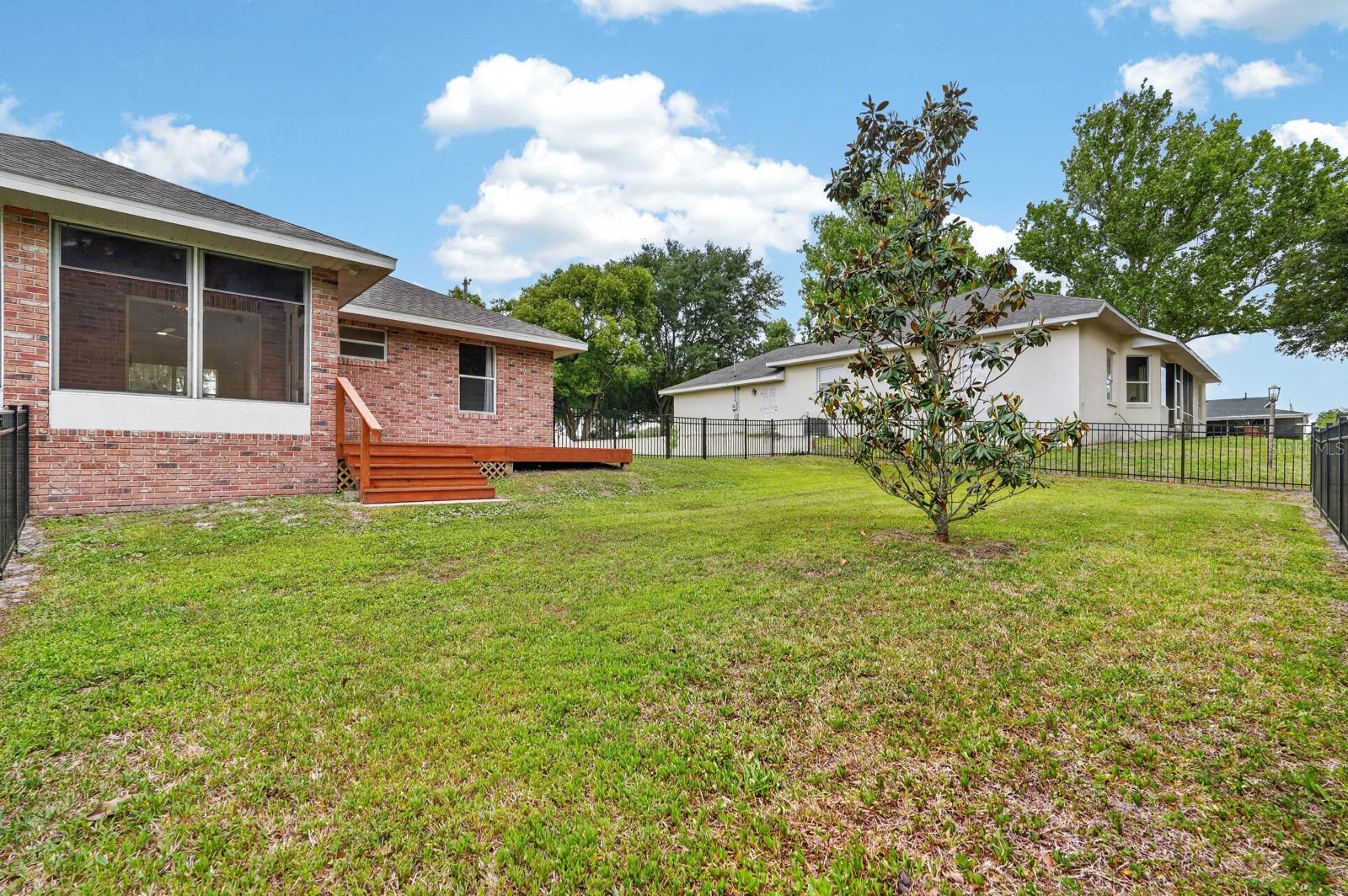 Image 25 of 56 For 1505 Lakeside Drive