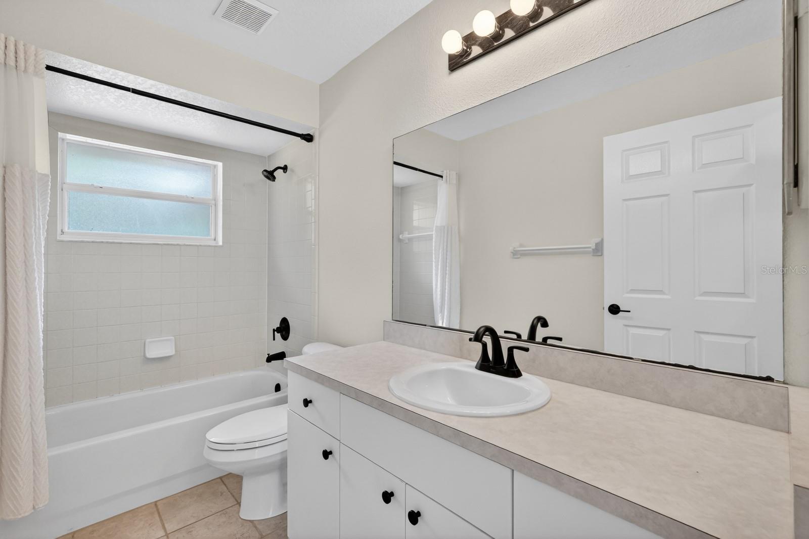 Image 35 of 56 For 1505 Lakeside Drive