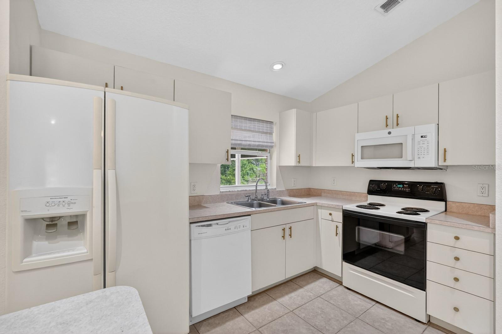 Image 42 of 56 For 1505 Lakeside Drive