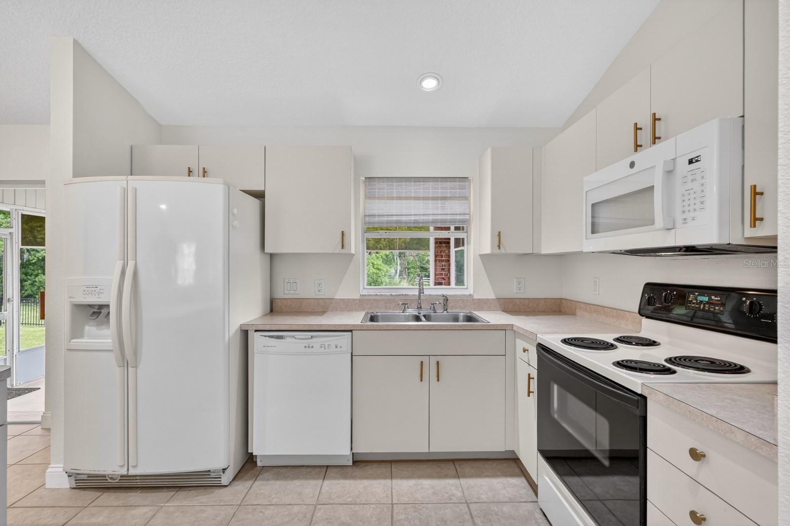 Image 43 of 56 For 1505 Lakeside Drive