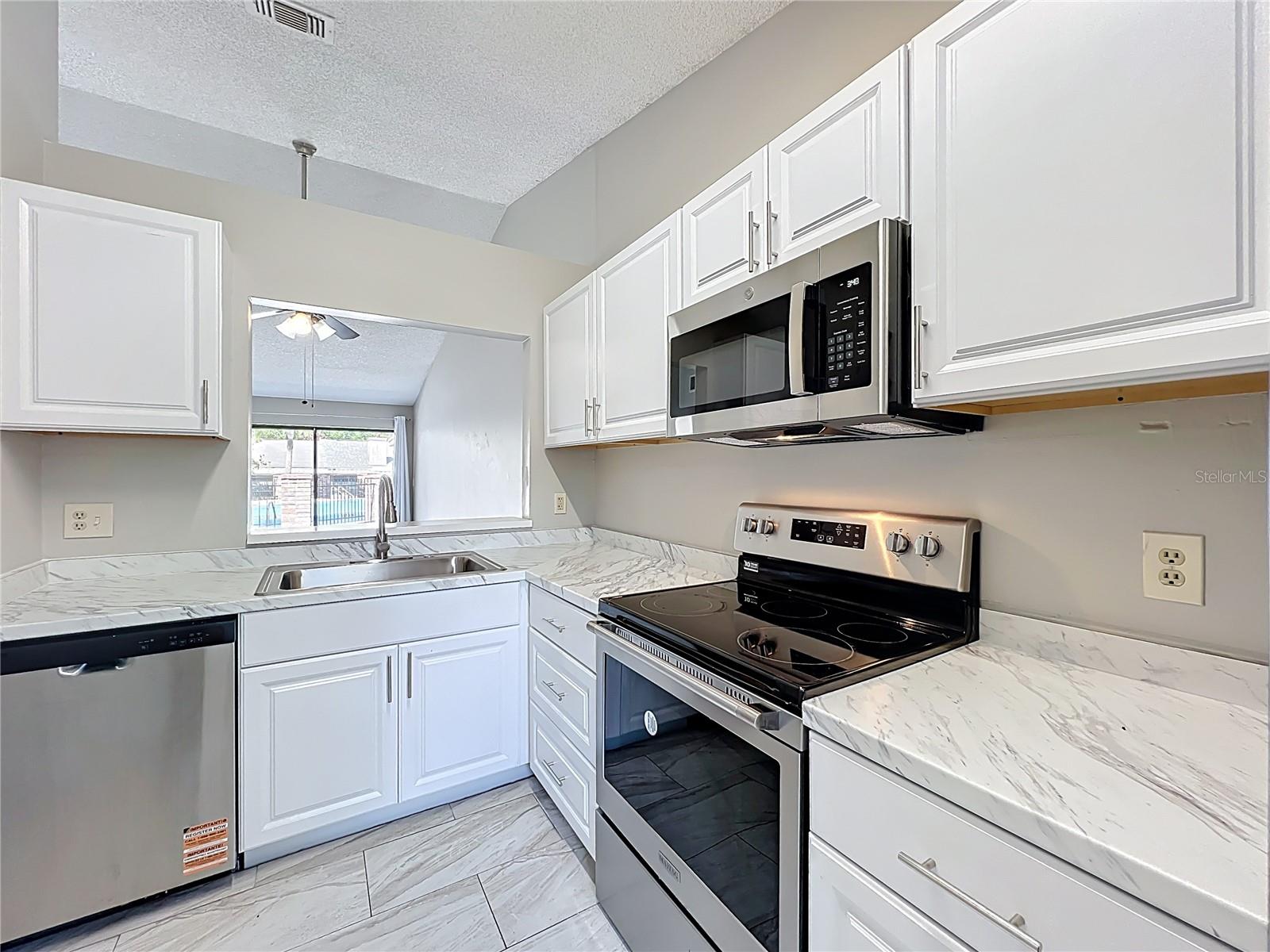 Image 13 of 56 For 12136 Sand Pebble Way