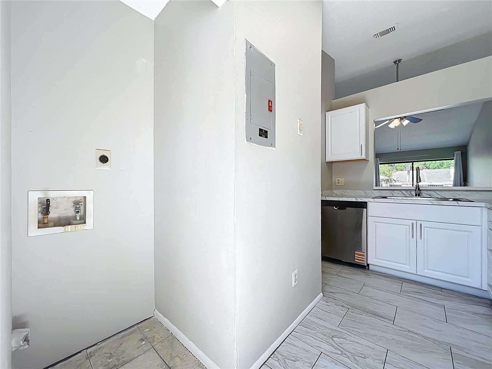 Image 14 of 56 For 12136 Sand Pebble Way