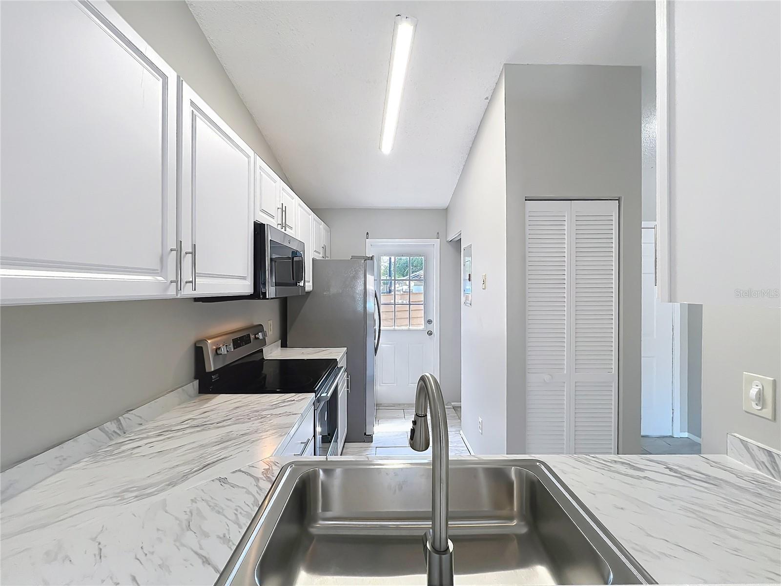 Image 16 of 56 For 12136 Sand Pebble Way