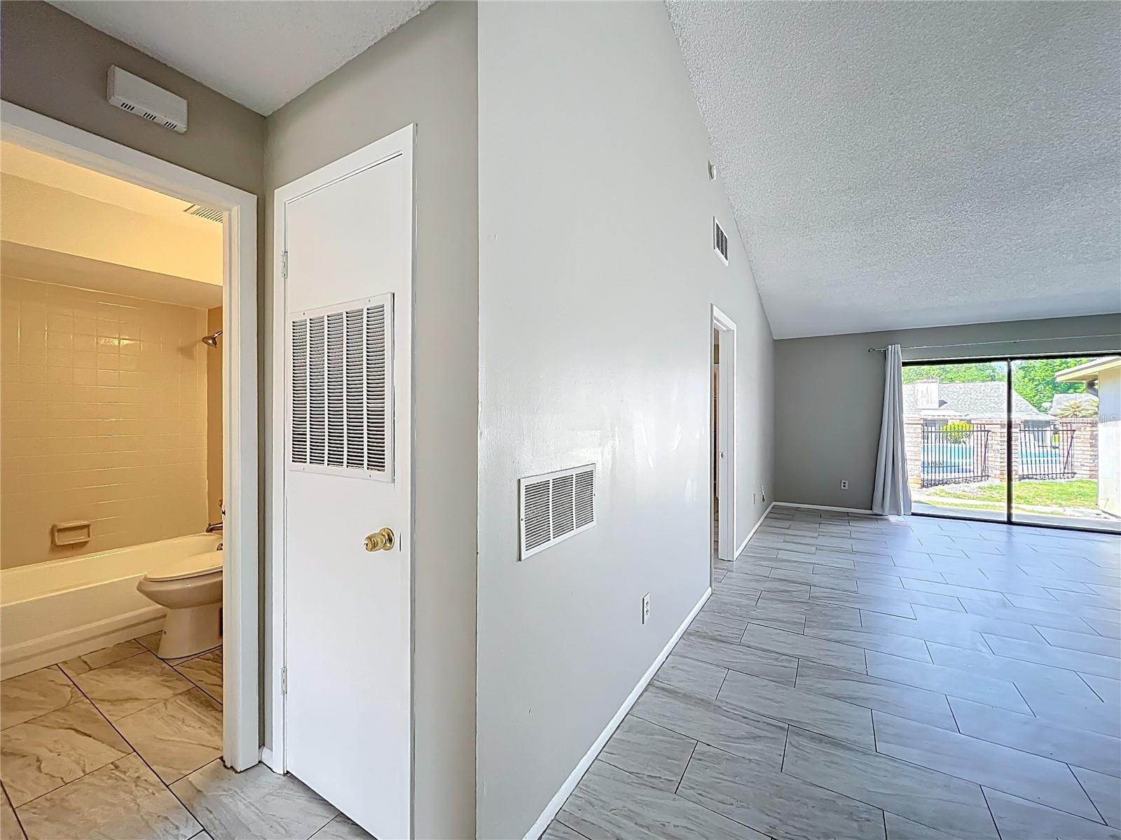 Image 18 of 56 For 12136 Sand Pebble Way